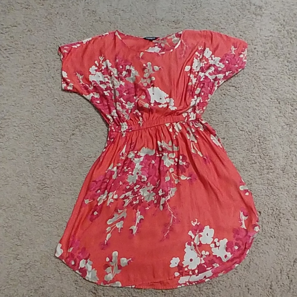 *BOGO * Cute floral dress